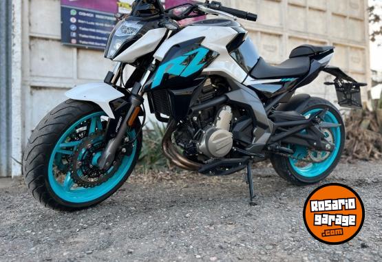 Motos - CF RZ 650 2022 Nafta 9000Km - En Venta