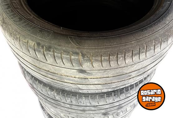 Accesorios para Autos - Cubiertas michelin 215/50r17 - En Venta