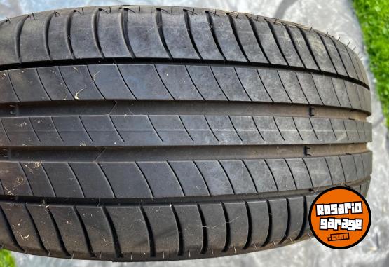 Accesorios para Autos - Cubierta Michelin 215/50r17 - En Venta