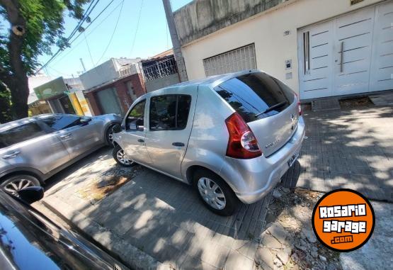 Autos - Renault Sandero 2011 Nafta 98000Km - En Venta