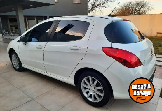 Autos - Peugeot 308 2014 Nafta 105000Km - En Venta