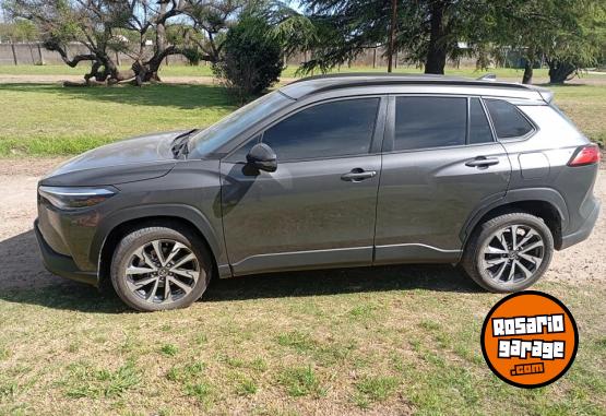 Camionetas - Toyota corolla cross 2023 Nafta 15000Km - En Venta