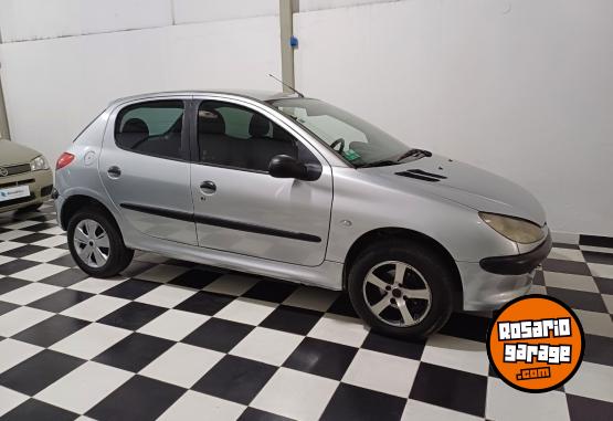 Autos - Peugeot 206 corsa palio gol clio 2004 Diesel 1Km - En Venta