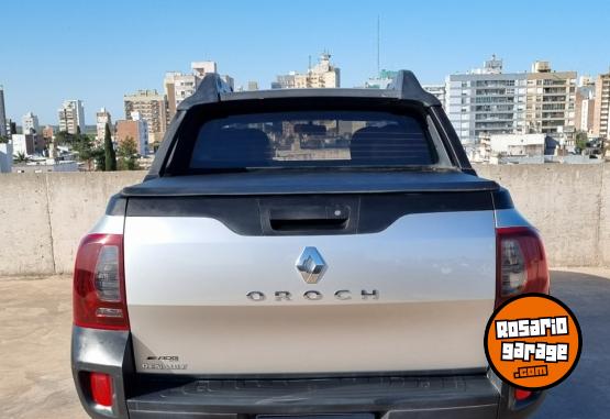 Camionetas - Renault Oroch Dynamique 1,6 5MT 2017 Nafta 100600Km - En Venta