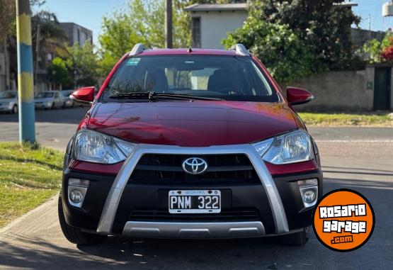 Autos - Toyota Etios 2016 Nafta 148000Km - En Venta