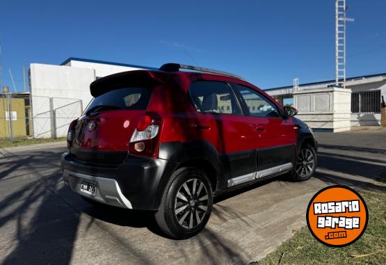 Autos - Toyota Etios 2016 Nafta 148000Km - En Venta