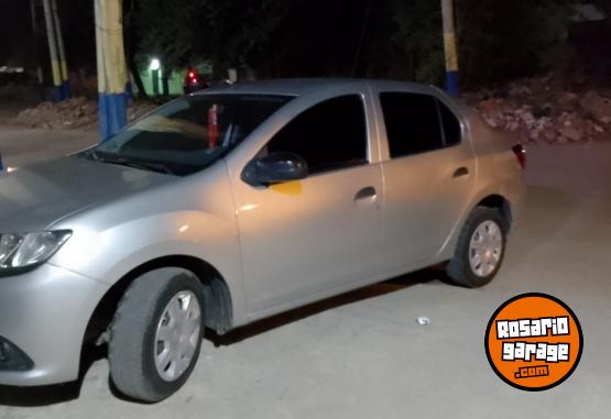 Autos - Renault Logan 2015 Nafta 127000Km - En Venta