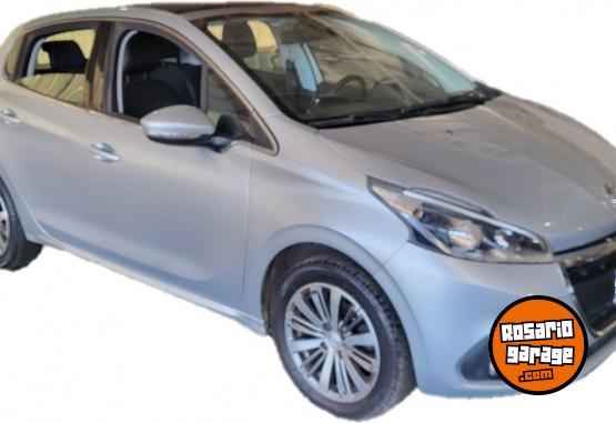 Autos - Peugeot 208 feline 2016 Nafta 88000Km - En Venta