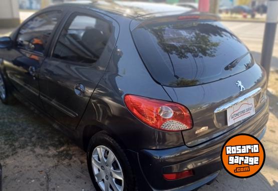 Autos - Peugeot 207 2013 Diesel 180000Km - En Venta