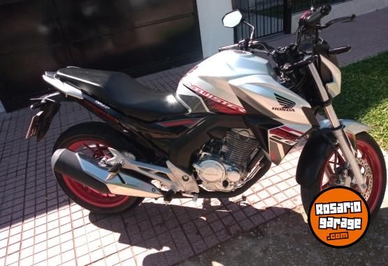 Motos - Honda CB 250 twister 2022 Nafta 1300Km - En Venta