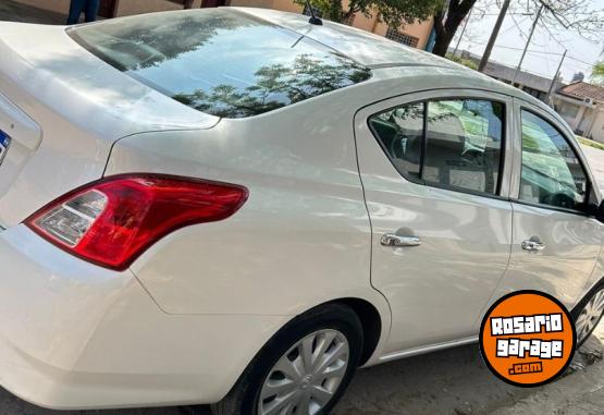 Autos - Nissan VERSA 2018 Nafta 73000Km - En Venta