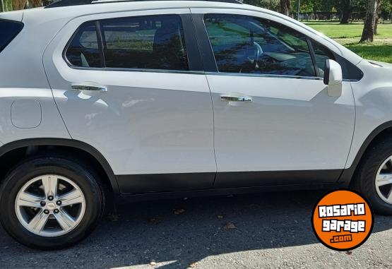 Autos - Chevrolet Tracker LTZ 2017 Nafta 80000Km - En Venta