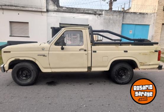 Camionetas - Ford F100 1982 GNC 300000Km - En Venta