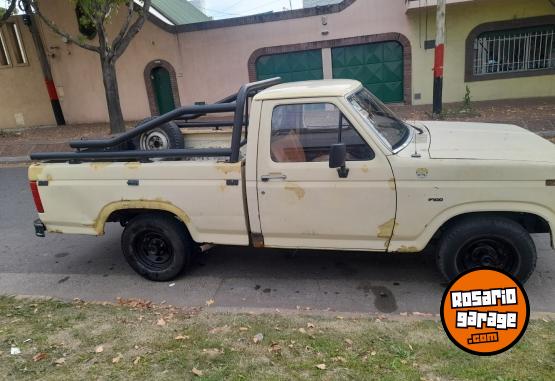 Camionetas - Ford F100 1982 GNC 300000Km - En Venta