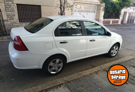 Autos - Chevrolet Aveo 2013 GNC 165000Km - En Venta