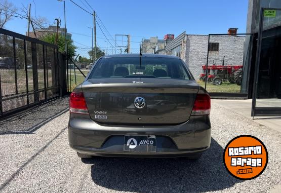 Autos - Volkswagen VOYAGE 1.6 CONFORTLINE 2010 Nafta  - En Venta