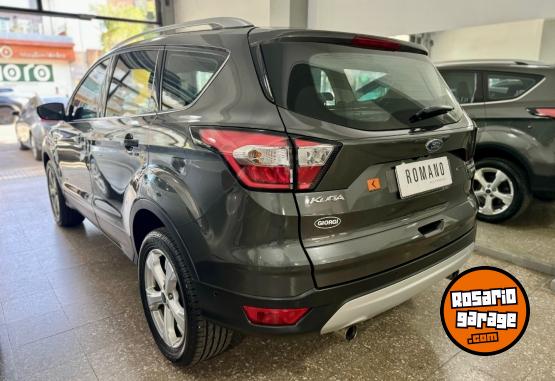 Camionetas - Ford Kuga Titanium EcoBoost 2018 Nafta 100000Km - En Venta