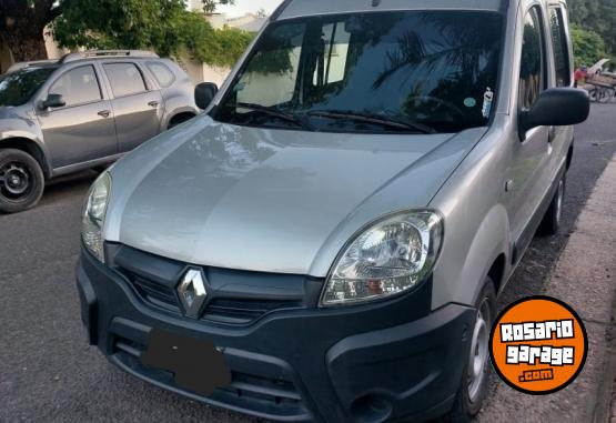 Utilitarios - Renault Kangoo 2015 Diesel 115000Km - En Venta