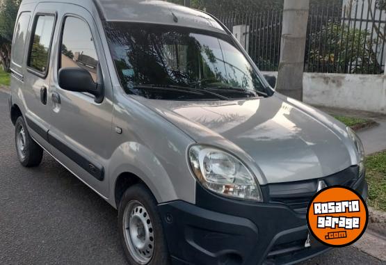 Utilitarios - Renault Kangoo 2015 Diesel 115000Km - En Venta