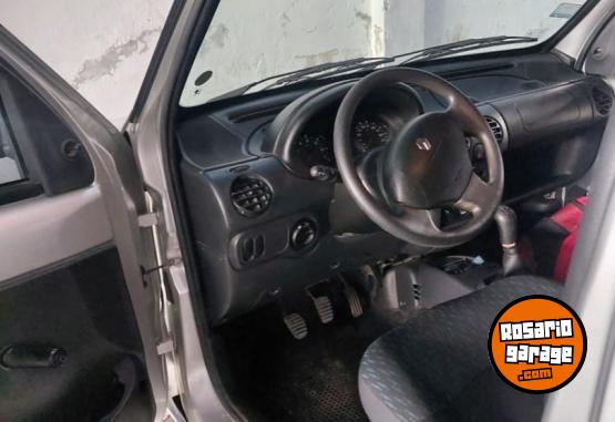 Utilitarios - Renault Kangoo 2015 Diesel 115000Km - En Venta