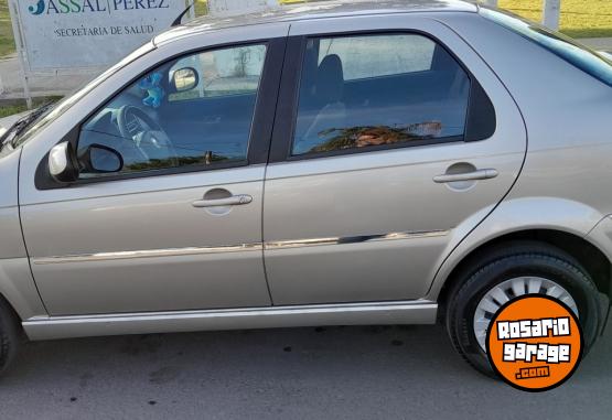 Autos - Fiat Siena 2012 GNC 131000Km - En Venta