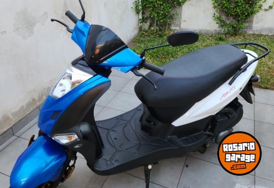 Motos - Kymco Agility 125 2023 Nafta 6800Km - En Venta