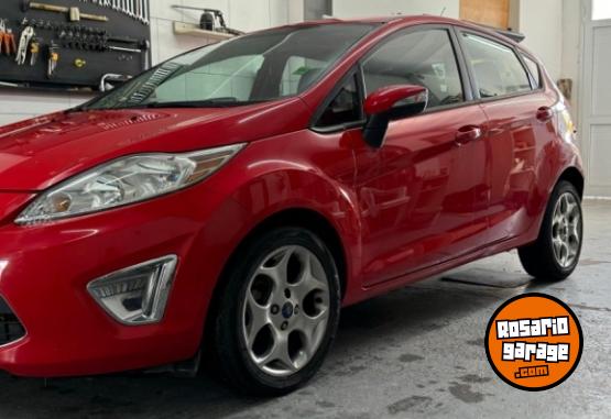 Autos - Ford Fiesta Kinetic 2013 Nafta 165450Km - En Venta