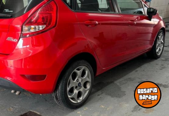 Autos - Ford Fiesta Kinetic 2013 Nafta 165450Km - En Venta