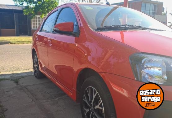 Autos - Toyota Etios 2019 Nafta 53210Km - En Venta