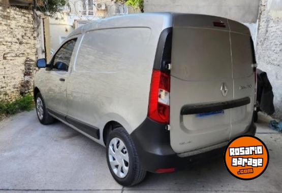 Utilitarios - Renault Kangoo 2020 Nafta 100500Km - En Venta