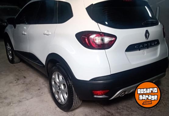 Autos - Renault Captur 2021 GNC 90000Km - En Venta