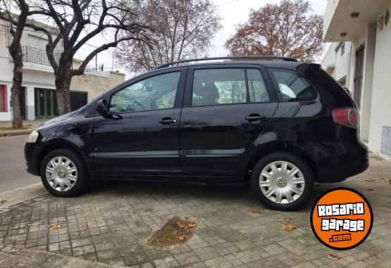 Autos - Volkswagen SURAN $5.999.99 2009 Nafta 130000Km - En Venta