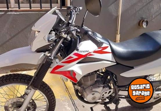 Motos - Honda XR 150 L 2019 Nafta 4200Km - En Venta