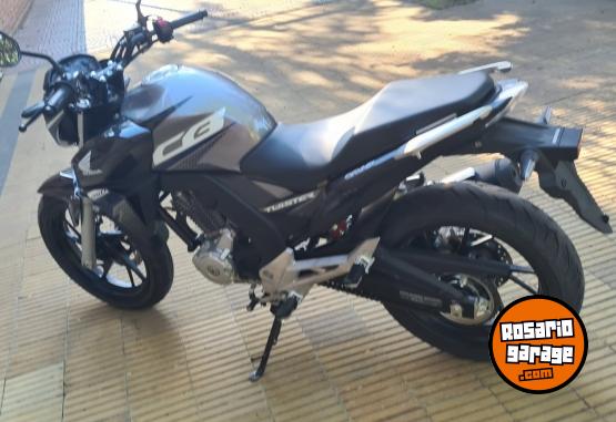 Motos - Honda CB Twister 2022 Nafta 4100Km - En Venta