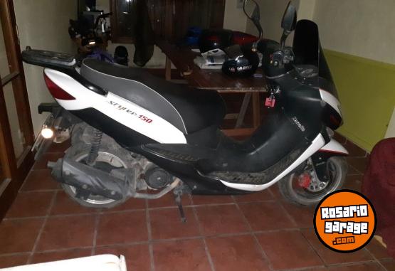 Motos - Zanella Styler 150 cruiser 2017 Nafta 15000Km - En Venta