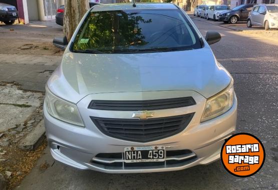 Autos - Chevrolet Prisma 2014 GNC 99000Km - En Venta