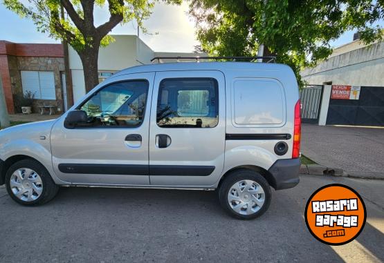 Utilitarios - Renault Kangoo mixta 2015 GNC 97000Km - En Venta