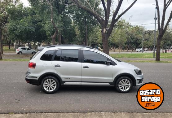 Autos - Volkswagen SURAN 2018 Nafta 83000Km - En Venta