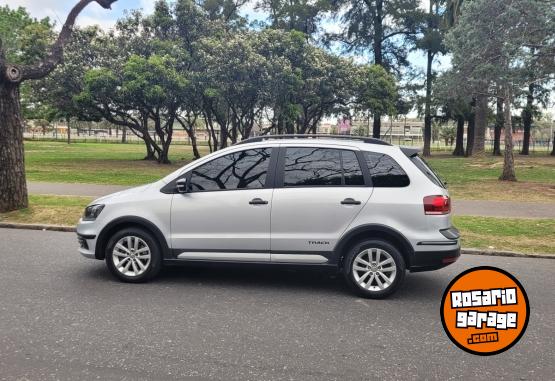 Autos - Volkswagen SURAN 2018 Nafta 83000Km - En Venta