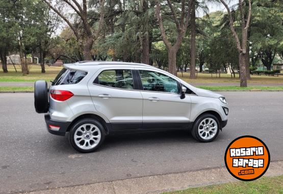 Autos - Ford ECOSPORT TITANIUM 2018 Nafta 60000Km - En Venta