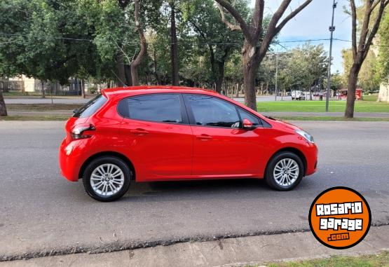 Autos - Peugeot 208 2020 Nafta 70000Km - En Venta