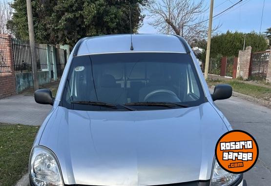 Utilitarios - Renault Kangoo 2016 Nafta 160000Km - En Venta