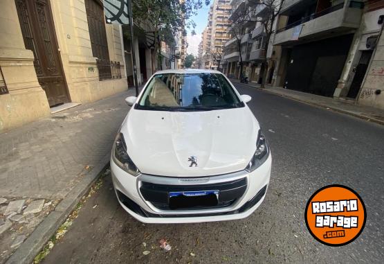 Autos - Peugeot 208 2018 Nafta 60000Km - En Venta