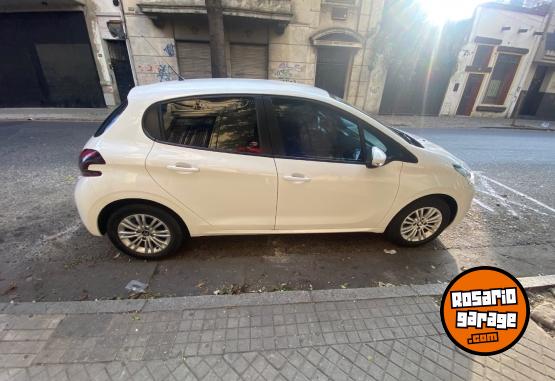 Autos - Peugeot 208 2018 Nafta 60000Km - En Venta