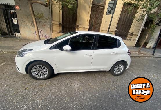 Autos - Peugeot 208 2018 Nafta 60000Km - En Venta