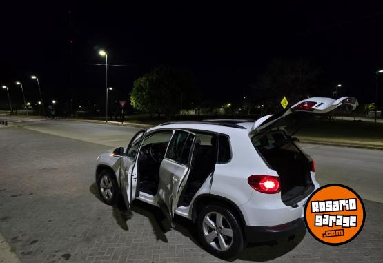 Camionetas - Volkswagen Tiguan 2010 Diesel 135000Km - En Venta