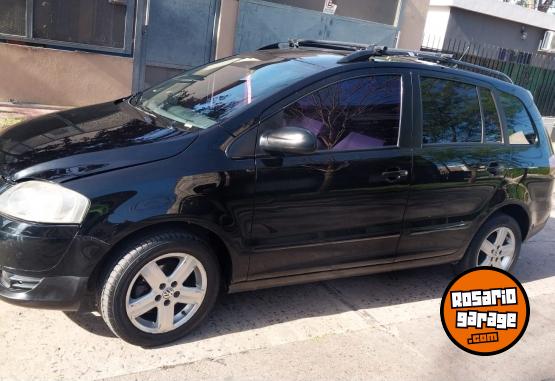 Autos - Volkswagen SURAN TRENDELINE 2008 Nafta 240000Km - En Venta