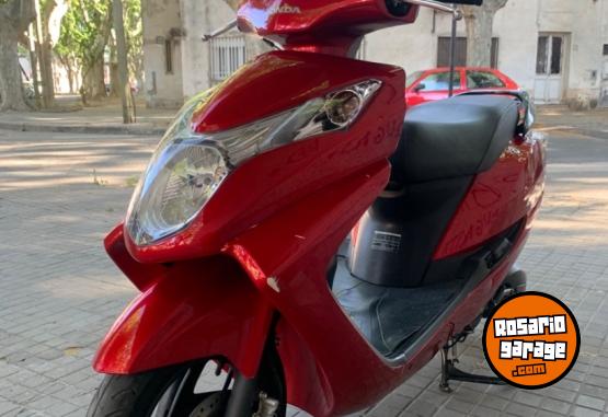 Motos - Honda Elite 2017 Nafta 28500Km - En Venta