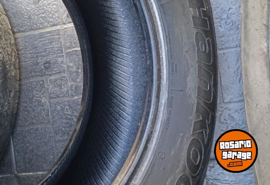 Accesorios para Autos - Vendo 2 Neumticos Hankook 245/70/R16 chevrolet S10, Amarok - En Venta