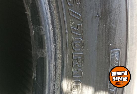 Accesorios para Autos - Vendo 2 Neumticos Hankook 245/70/R16 chevrolet S10, Amarok - En Venta